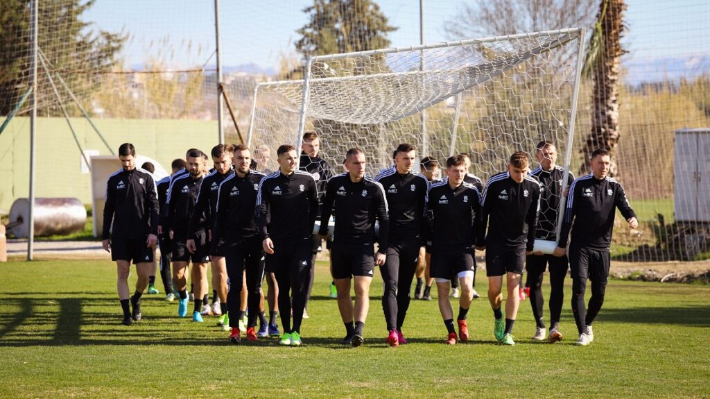 Halo, tu Side. Podkręcili tempo