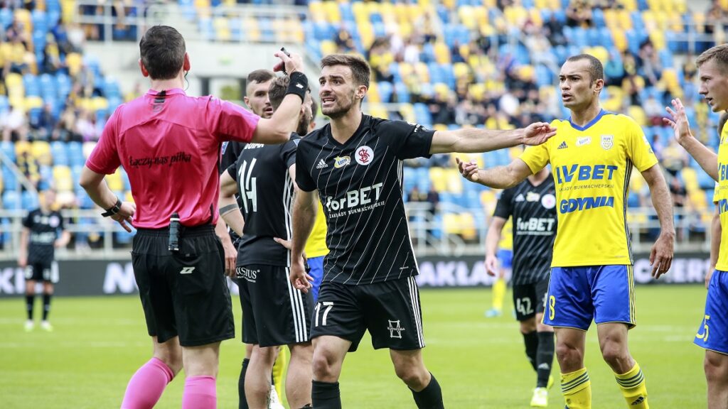 Spóźniony finisz łodzian. Arka – ŁKS 3:2