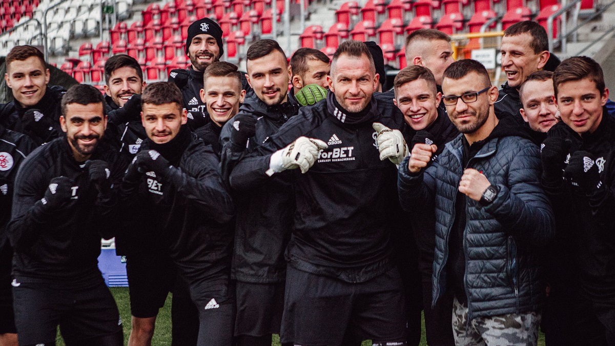 Ełkaesiak zawalczy w Łodzi na KSW 53