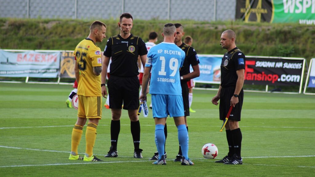 Mecz z Błękitnymi przełożony