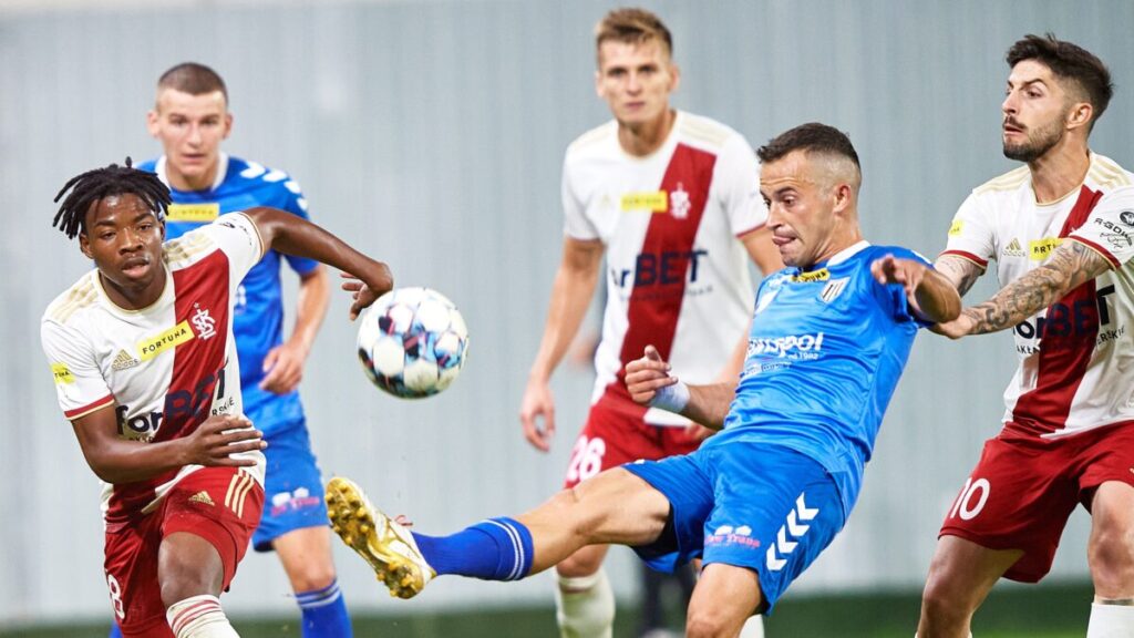 Więcej niż o trzy. ŁKS zagra dziś z Sandecją