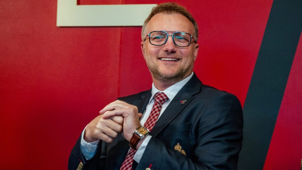 Posłuchaj środowej rozmowy Tomasza Salskiego z kibicami