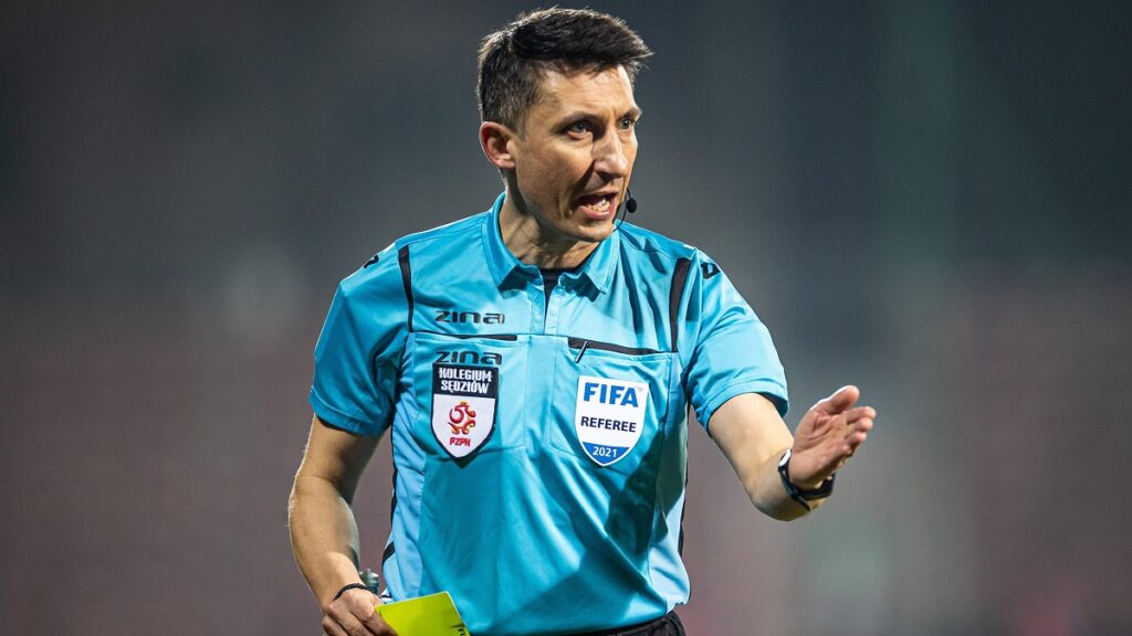 Paweł Gil sędzią meczu z GKS Bełchatów