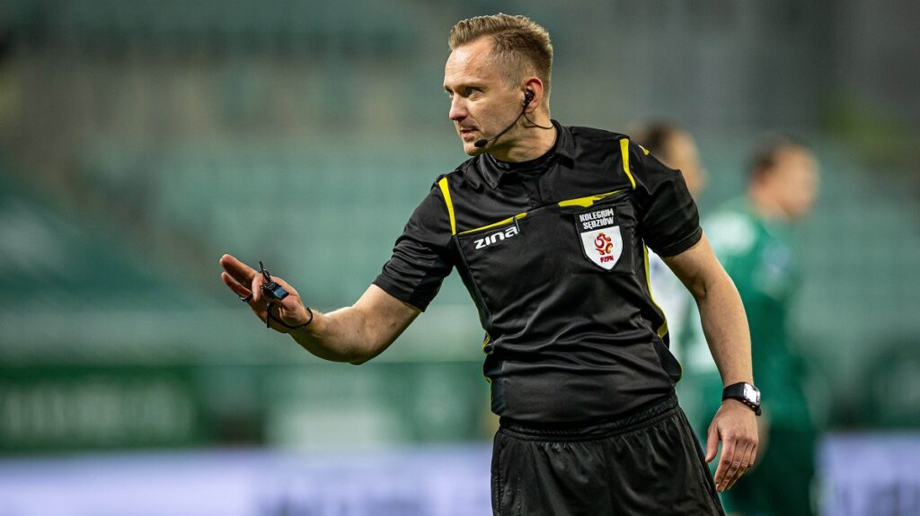 Mecz z Koroną sędziuje Piotr Lasyk