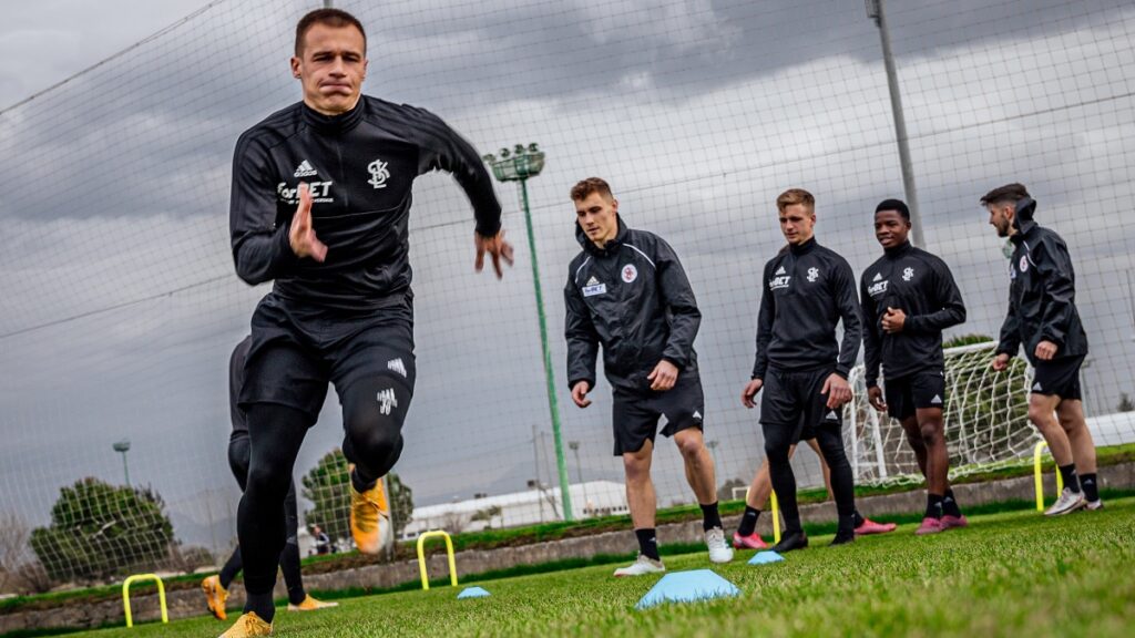 Halo, tu Side. Sprintem pod wiatr