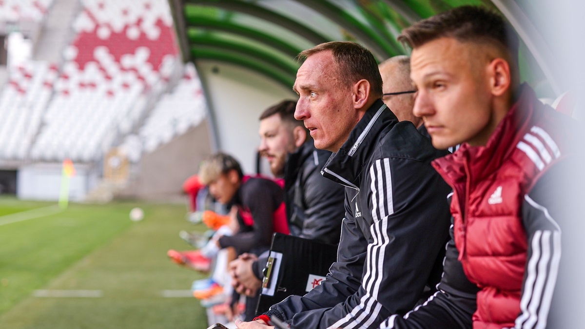 Adam Marciniak z licencją UEFA B