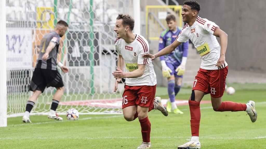 Betclic 2. Liga: ŁKS II – Pogoń Grodzisk Maz. 4:0