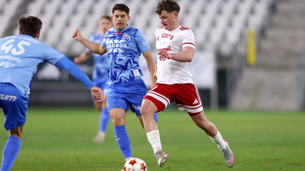 Okładka artykułu - Trzy wygrane sparingi rezerw ŁKS