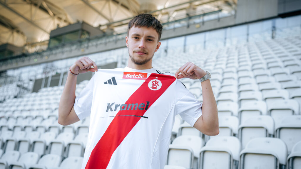 Okładka artykułu - Maksymilian Pingot zagra w ŁKS