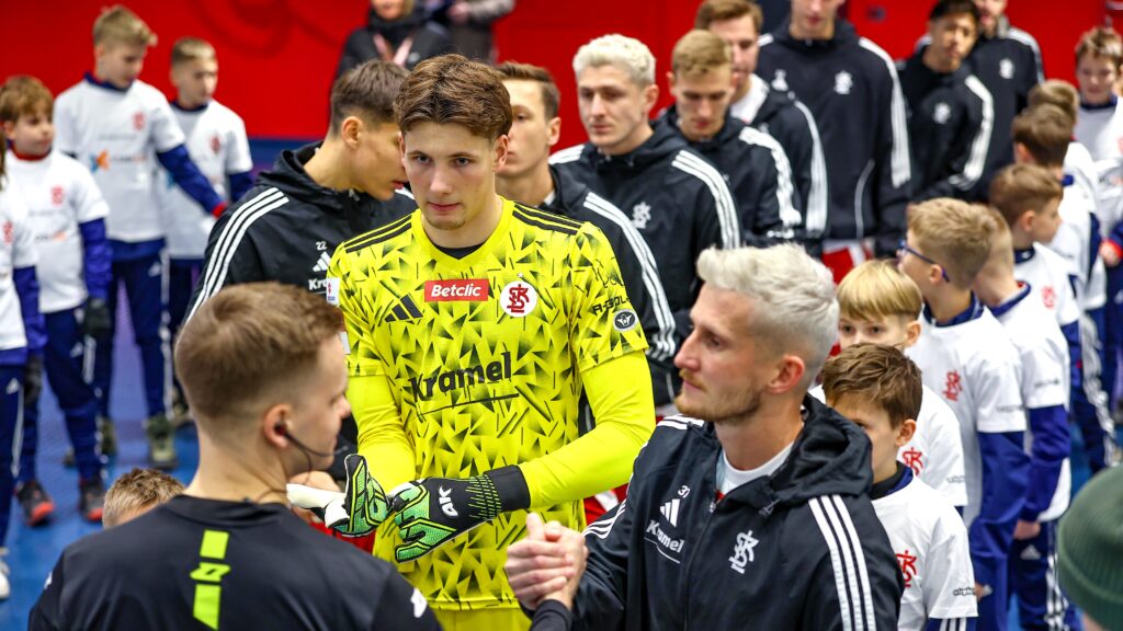 Okładka artykułu - Betclic 1. Liga | Ważny z Miedzią