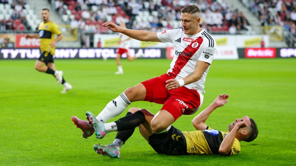 Okładka artykułu - Betclic 1. Liga | Poniedziałek w stolicy