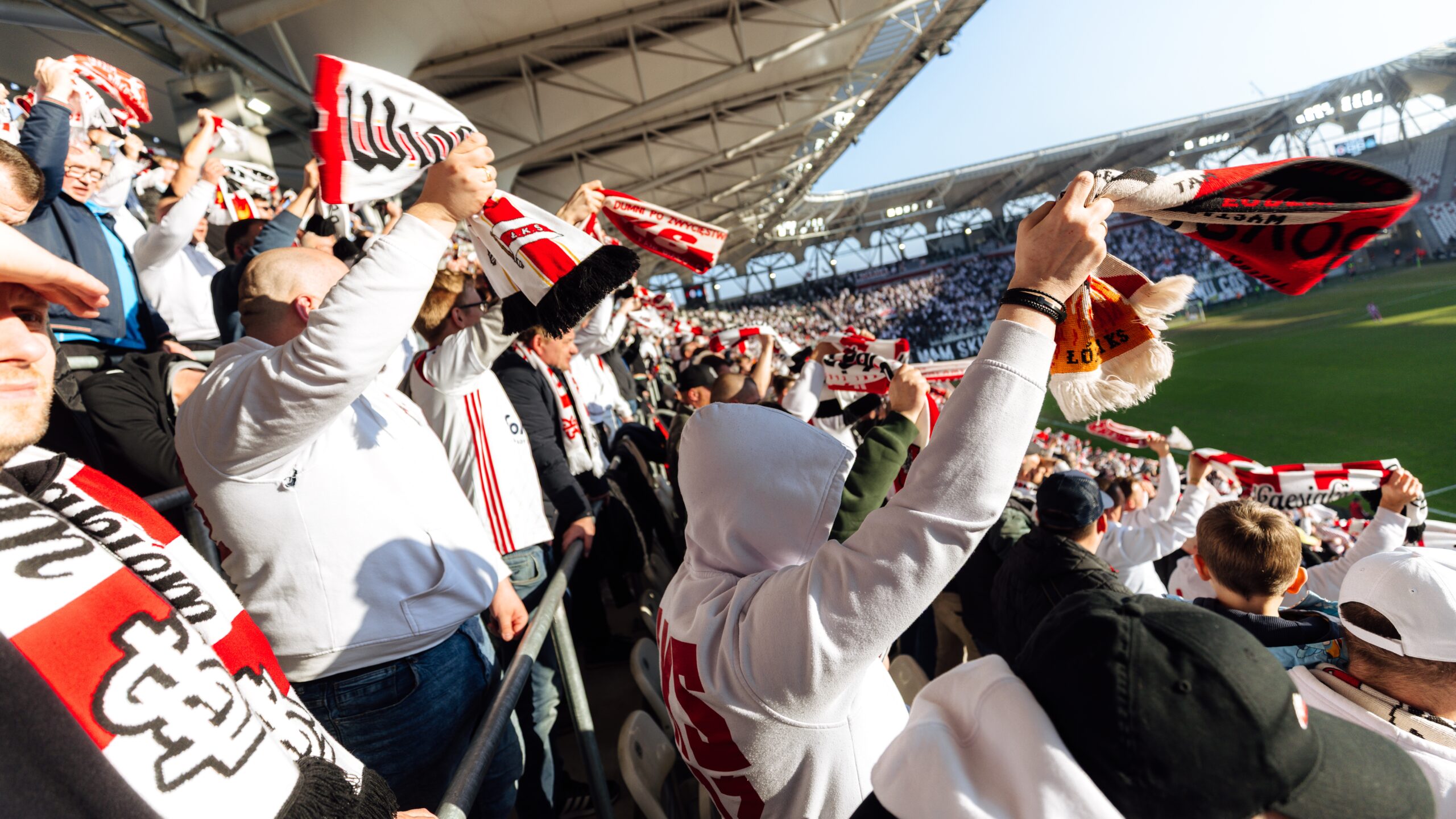 Okładka artykułu - Trzy mecze. Jedna decyzja