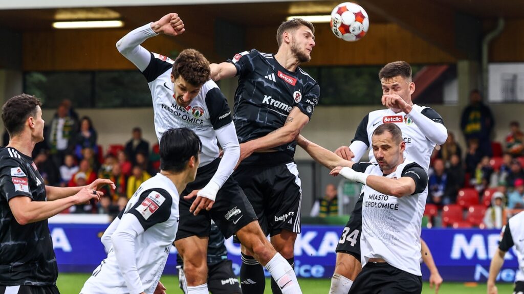 Okładka artykułu - Betclic 1. Liga: Puszcza – ŁKS 1:0