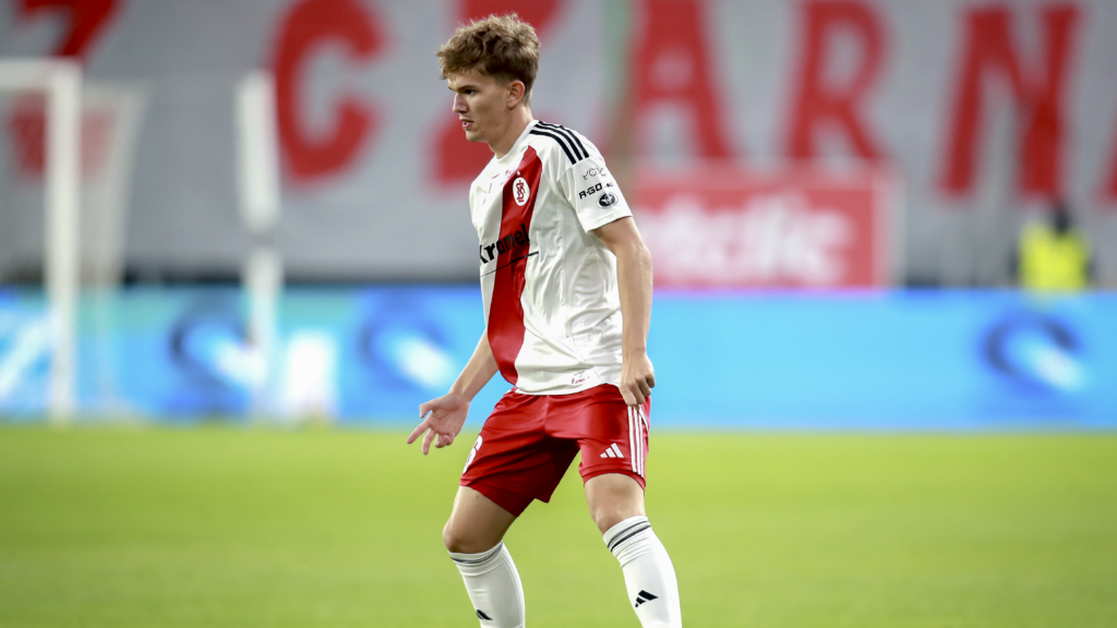 Okładka artykułu - Mateusz Książek wypożyczony do Sokoła Kleczew