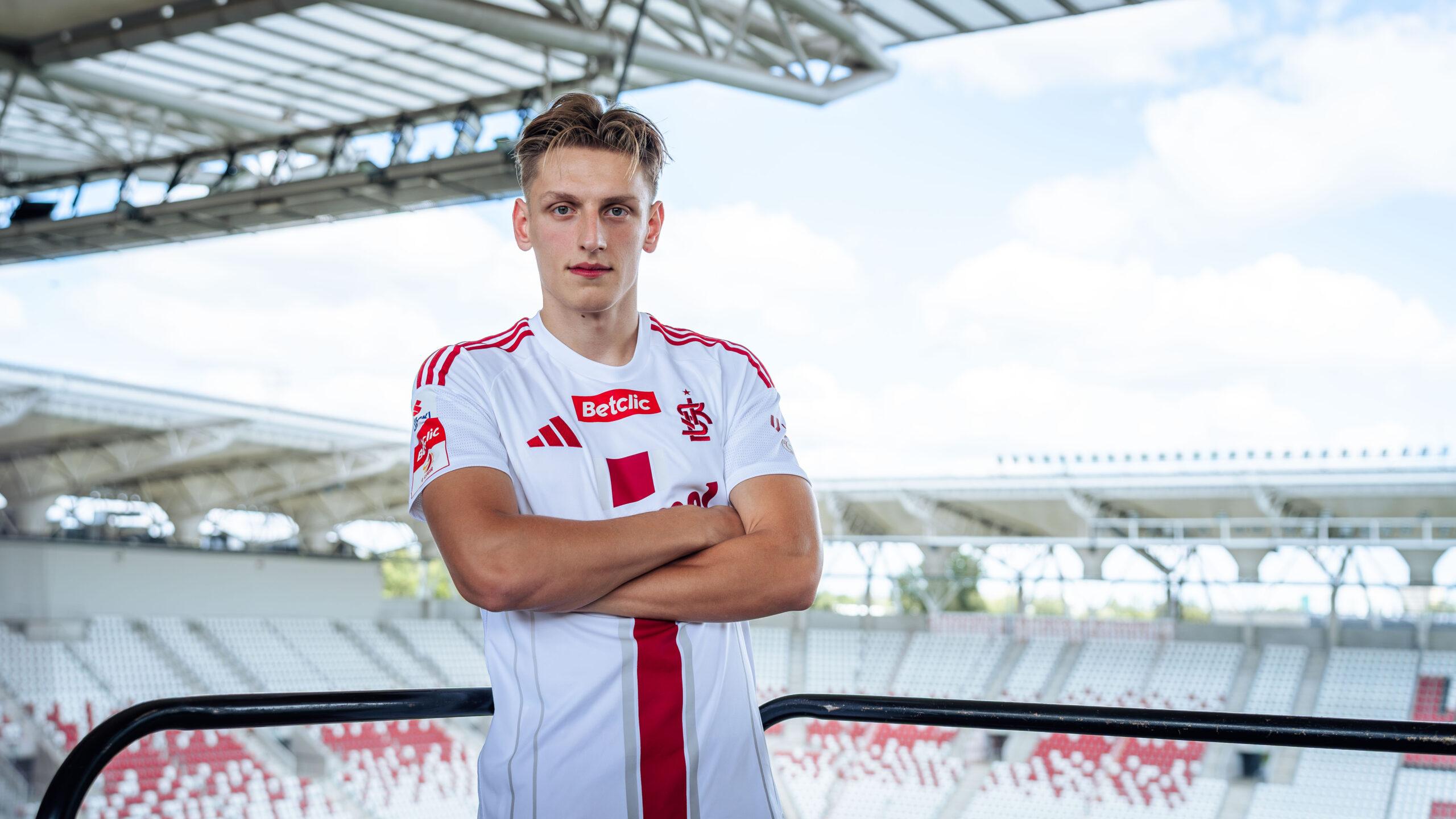 Okładka artykułu - Kacper Prusiński w ŁKS