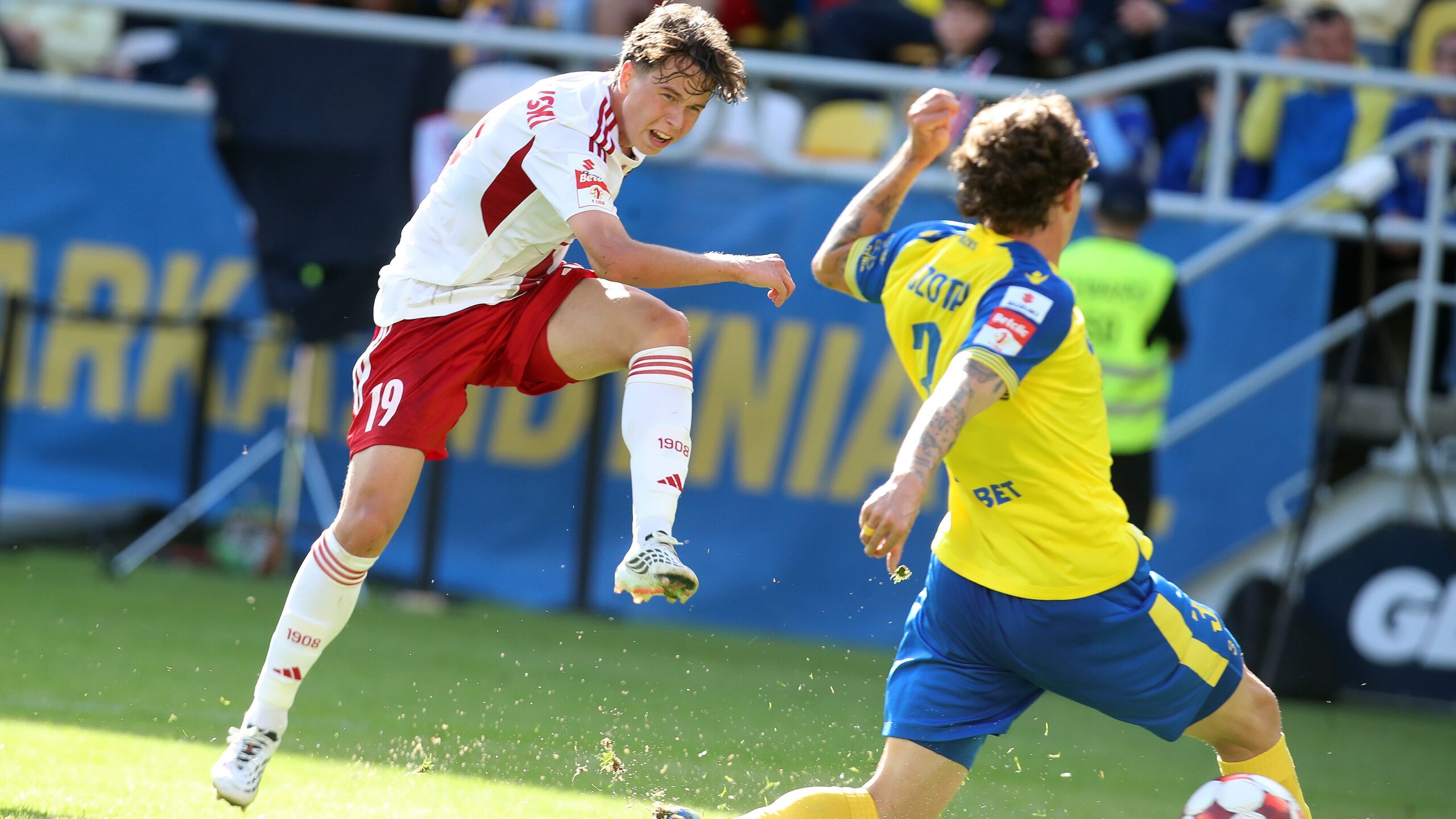 Okładka artykułu - Betclic 1. Liga: Arka – ŁKS 1:1